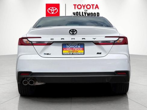 New 2026 Toyota Camry SE FWD image 5