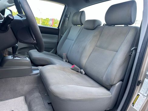 Used 2006 Toyota Tacoma 2WD Regular Cab image 11