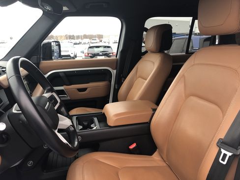 Used 2023 Land Rover Defender 110 S image 2