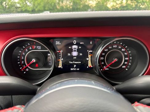 Used 2022 Jeep Gladiator Rubicon w/ Cold Weather Group AWD/4WD image 27