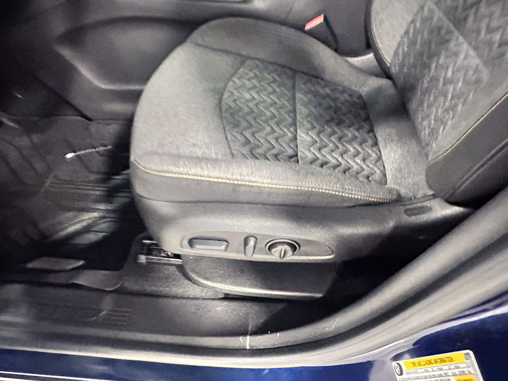 Used 2023 Chevrolet Equinox LT AWD/4WD image 21