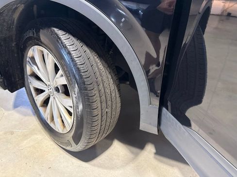 Used 2020 Volkswagen Tiguan S AWD/4WD image 3