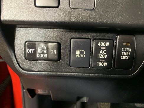 Used 2020 Toyota Tacoma TRD Sport image 18