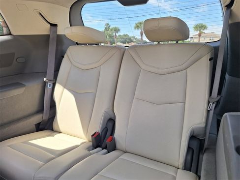 Certified 2024 Cadillac XT6 Premium Luxury image 11