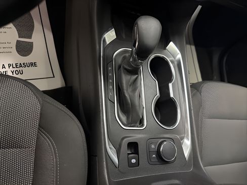 Used 2023 Chevrolet Traverse LT AWD/4WD image 18