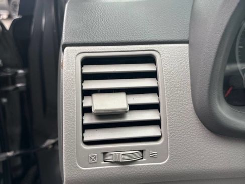 Used 2009 Toyota Corolla LE image 16