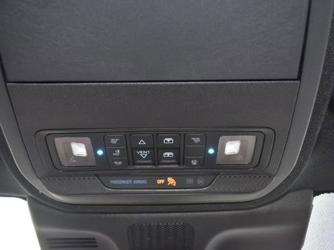 Used 2025 Ford Expedition King Ranch AWD/4WD image 36