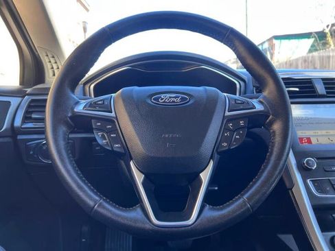 Used 2018 Ford Fusion Energi SE FWD image 20