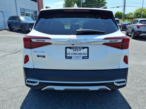 Used 2023 Kia Seltos EX AWD/4WD image 5