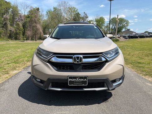 Used 2019 Honda CR-V Touring image 4