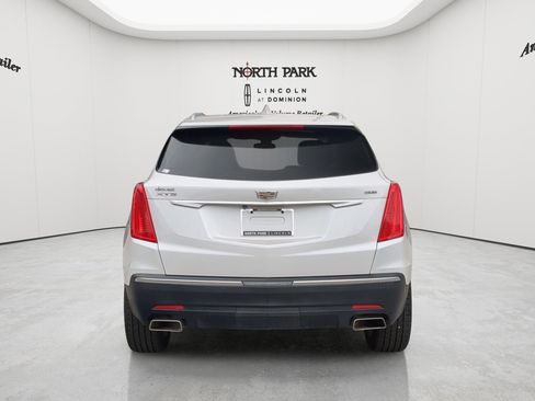 Used 2019 Cadillac XT5 Premium Luxury FWD image 4