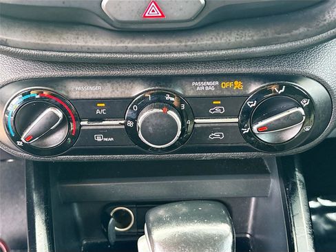 Used 2020 Kia Soul X-Line FWD image 15