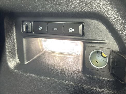 Used 2025 Ford Explorer ST image 40