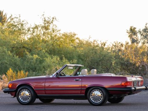 Used 1989 Mercedes-Benz 560 SL image 30