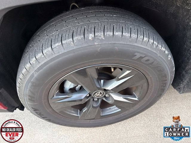 Used 2026 Toyota RAV4 LE AWD/4WD image 2