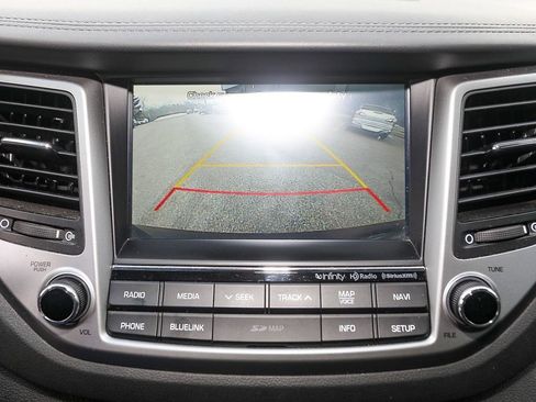 Used 2017 Hyundai Tucson SE Plus image 18