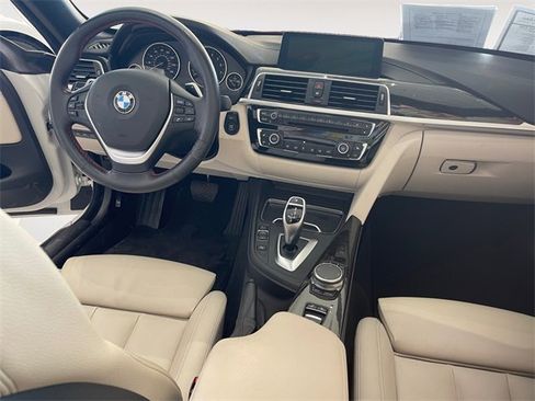 Used 2019 BMW 430i Convertible w/ Convenience Package image 10