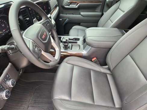 Used 2024 GMC Sierra 1500 Elevation w/ Elevation Premium Package image 14