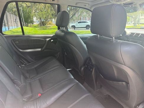 Used 2004 Mercedes-Benz ML 350 4MATIC w/ Sunroof Pkg image 17