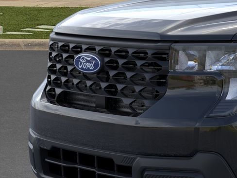 Used 2025 Ford Maverick XL FWD image 18