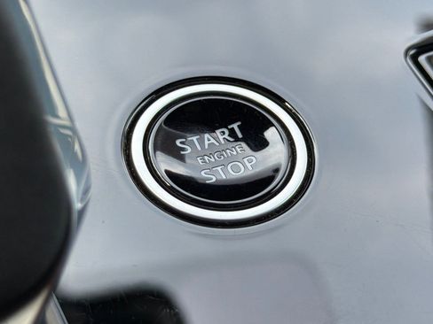 Used 2023 Land Rover Range Rover Sport SE AWD/4WD image 37