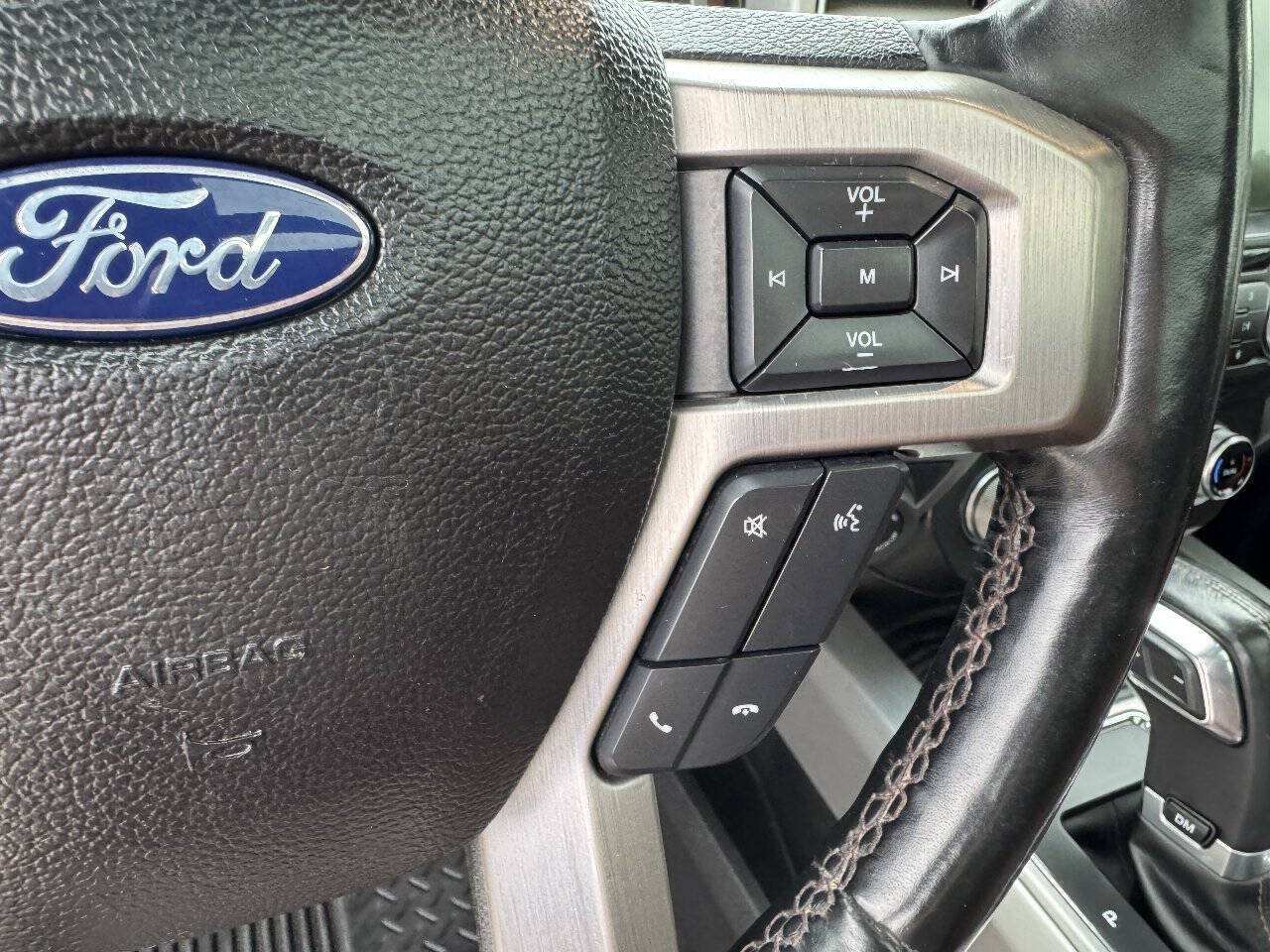 Used 2018 Ford F150 Platinum w/ Equipment Group 701A Luxury AWD/4WD image 20