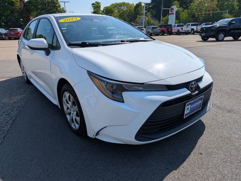 Used 2023 Toyota Corolla LE FWD image 8