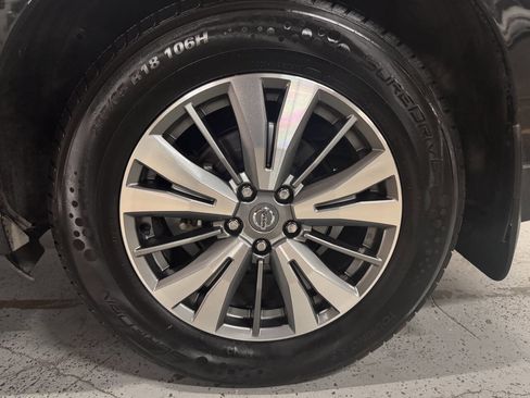 Used 2020 Nissan Pathfinder S image 8