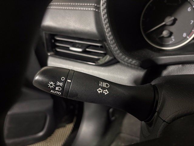 Used 2025 Nissan Sentra SV FWD image 27