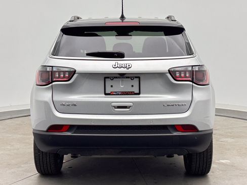 Used 2025 Jeep Compass Limited AWD/4WD image 6