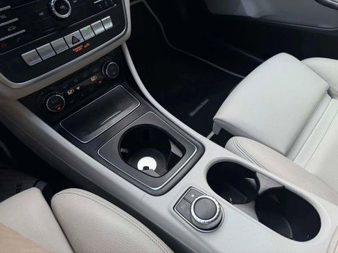 Used 2019 Mercedes-Benz GLA 250 4MATIC image 26