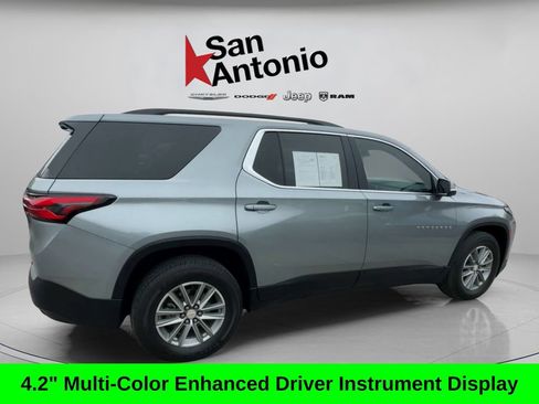 Used 2023 Chevrolet Traverse LT FWD image 15