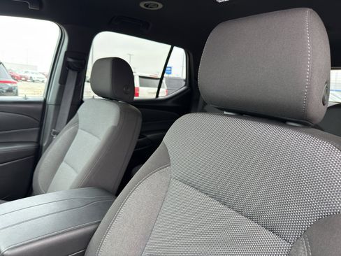 Used 2023 Chevrolet Traverse LT w/ LPO, Floor Liner Package image 28