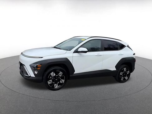 Used 2025 Hyundai Kona SEL image 8