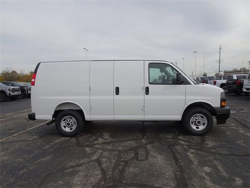 New 2025 GMC Savana 2500 w/ Driver Convenience Package image 8