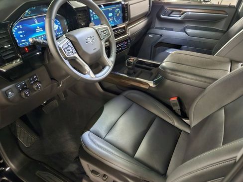 Used 2024 Chevrolet Silverado 1500 LT Trail Boss w/ LT Trail Boss Premium Package image 10