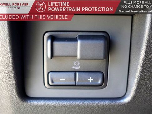 Used 2024 Chevrolet Colorado Z71 w/ Z71 Convenience Package 2 image 18