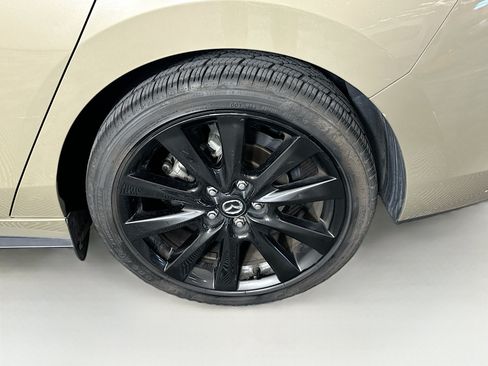 Used 2024 MAZDA MAZDA3 s AWD/4WD image 11