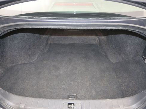 Used 2011 INFINITI M37 w/ Premium Pkg image 12
