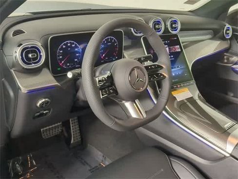 Used 2026 Mercedes-Benz GLC 300 4MATIC image 9