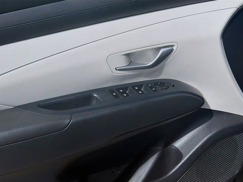 Used 2025 Hyundai Tucson SEL image 16