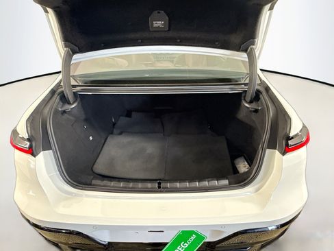 Used 2025 BMW i7 eDrive50 w/ M Sport Package image 35