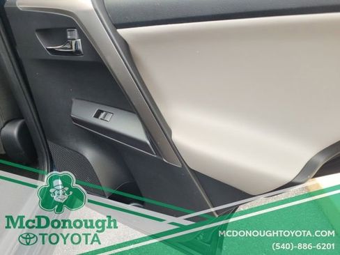 Used 2018 Toyota RAV4 XLE w/ Convenience Package image 18