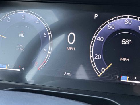 New 2025 Jeep Grand Cherokee Laredo X image 10