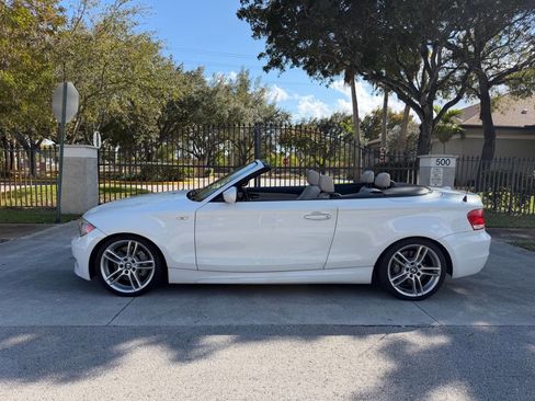 Used 2012 BMW 135i Convertible image 4