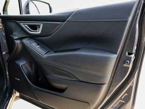 Used 2021 Subaru Forester Limited w/ Popular Package #3 image 28