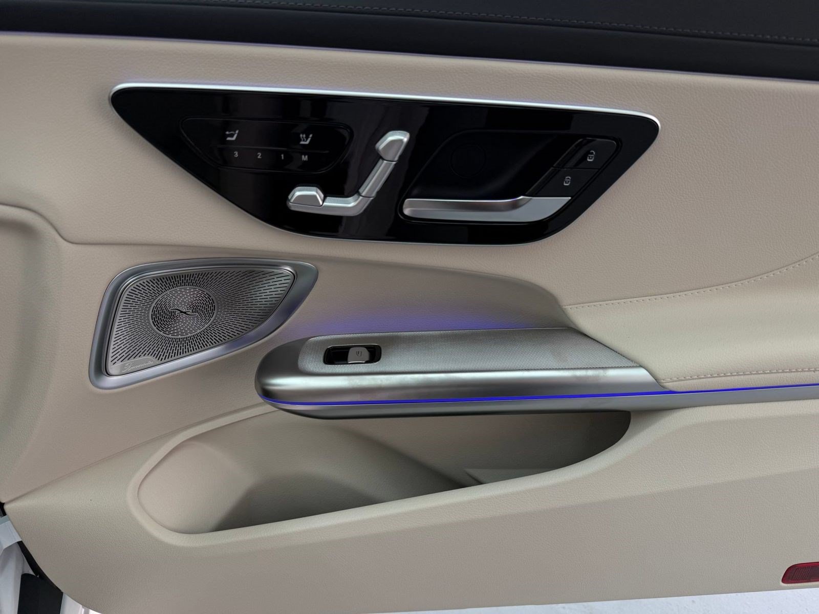 New 2027 Mercedes-Benz CLE 450 4MATIC Cabriolet image 28