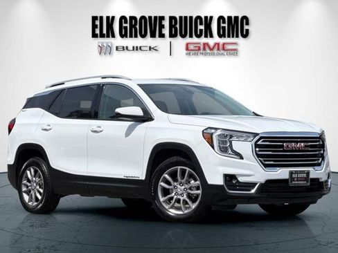 Used 2024 GMC Terrain SLT AWD/4WD image 2