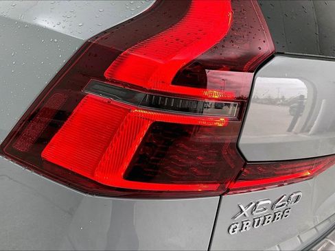 New 2026 Volvo XC60 B5 Ultra w/ Protection Package Premier image 40