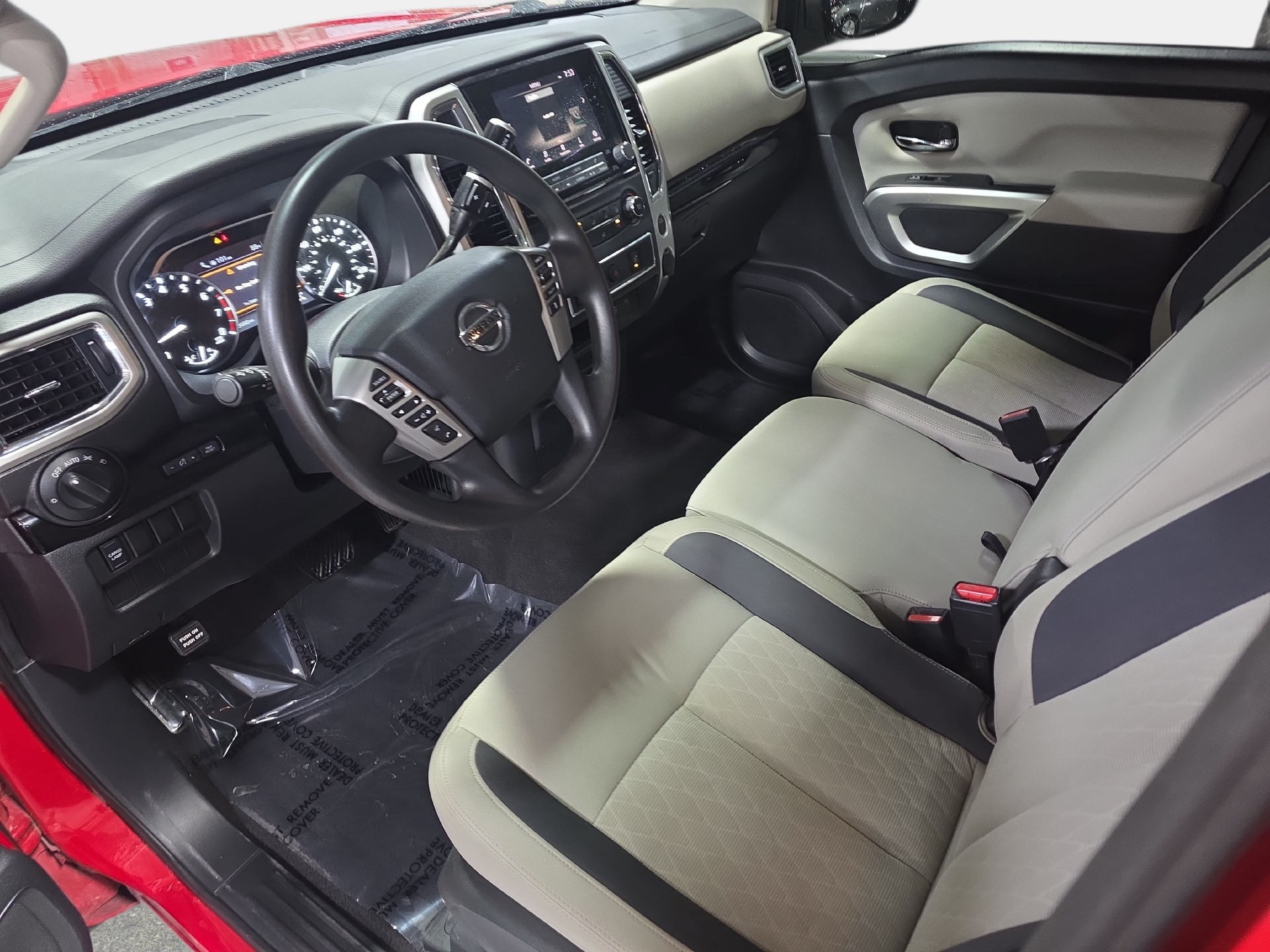 Used 2021 Nissan Titan SV w/ Accessory Utility Package AWD/4WD image 16